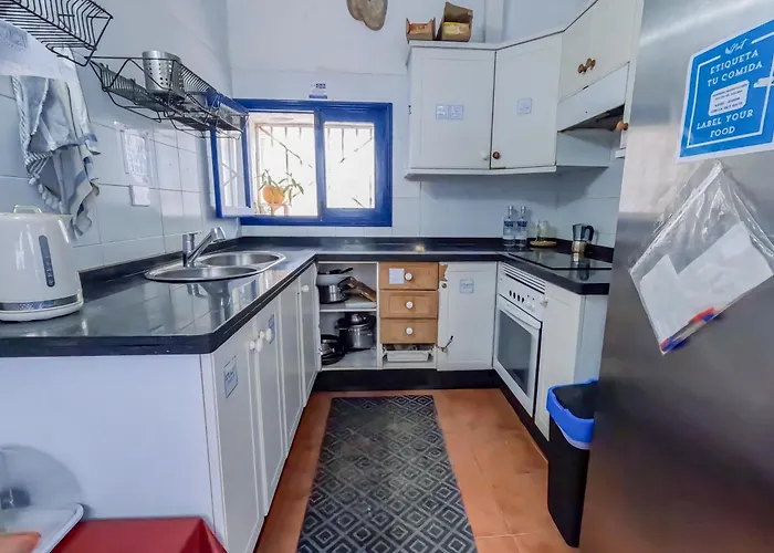 Ashavana Nest Hostel *