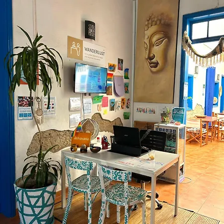 Ashavana Nest Hostel * El Medano (Tenerife)